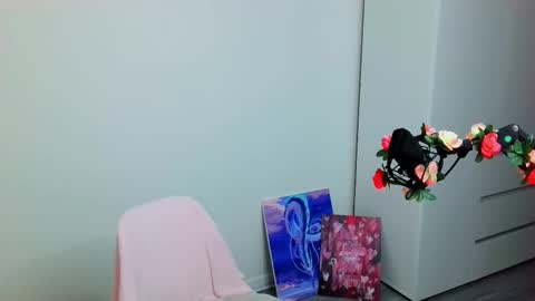 Snapshot of peachybabe__ chatting on 12-19-25, 04:25 Peachy online show from 12-19-25, 04:25