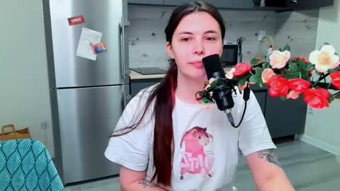 Snapshot of peachybabe__ chatting on 01-06-26, 04:54 Peachy online show from 01-06-26, 04:54