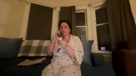 PeachyObsession online show from 04-29-26, 04:05