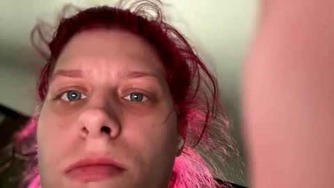 Snapshot of peachyy27 chatting on 09-25-25, 08:56 peachyy27 online show from 09-25-25, 08:56