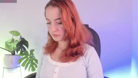 Snapshot of pear__moon chatting on 04-28-26, 01:15 LILLY online show from 04-28-26, 01:15
