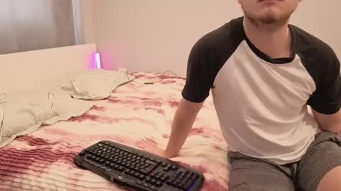 Rina and Max online show from 02-08-26, 09:02