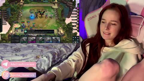 Snapshot of pearlprincess_ chatting on 01-16-25, 03:45 Adelina online show from 01-16-25, 03:45