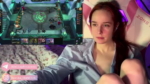 Snapshot of pearlprincess_ chatting on 01-26-25, 01:20 Adelina online show from 01-26-25, 01:20