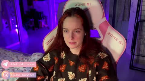 Snapshot of pearlprincess_ chatting on 02-09-25, 01:44 Adelina online show from 02-09-25, 01:44