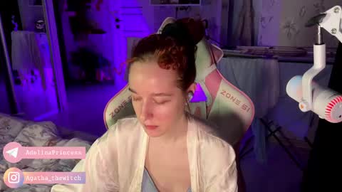 Snapshot of pearlprincess_ chatting on 02-22-25, 12:49 Adelina online show from 02-22-25, 12:49