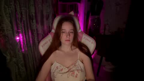 Snapshot of pearlprincess_ chatting on 05-25-26, 03:45 Adelina online show from 05-25-26, 03:45