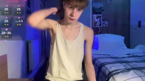 Snapshot of pearlsiren chatting on 11-03-25, 09:16 twink jackson online show from 11-03-25, 09:16