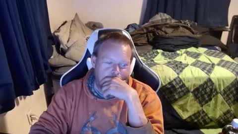 Snapshot of pecker40 chatting on 12-07-24, 02:42 pecker40 online show from 12-07-24, 02:42