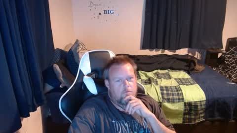 Snapshot of pecker40 chatting on 12-21-24, 10:51 pecker40 online show from 12-21-24, 10:51