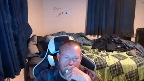 Snapshot of pecker40 chatting on 01-07-25, 10:08 pecker40 online show from 01-07-25, 10:08