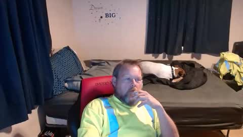 Snapshot of pecker40 chatting on 01-15-26, 03:00 pecker40 online show from 01-15-26, 03:00