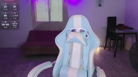 Snapshot of peggy_funn chatting on 11-08-25, 08:40 peggy-funn online show from 11-08-25, 08:40