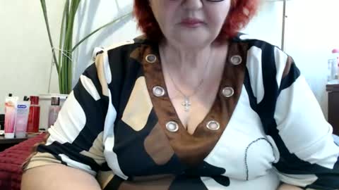 Snapshot of peggysoft chatting on 06-08-26, 07:31 PeggySoft online show from 06-08-26, 07:31