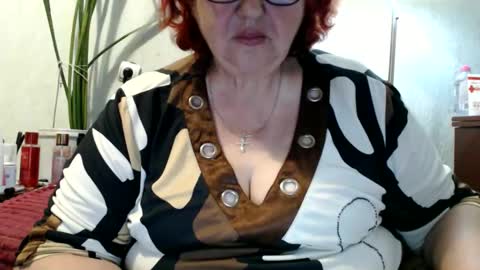 Snapshot of peggysoft chatting on 06-09-26, 07:47 PeggySoft online show from 06-09-26, 07:47