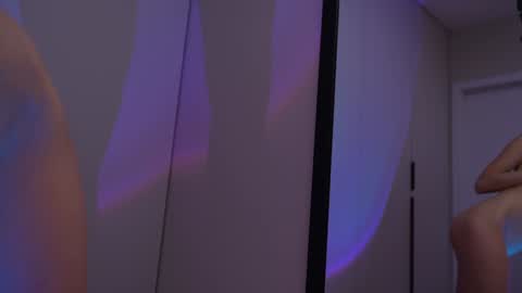 Snapshot of pelagy chatting on 01-05-25, 06:24 Pelagy Show time 2-10 pm Dubai time zone online show from 01-05-25, 06:24