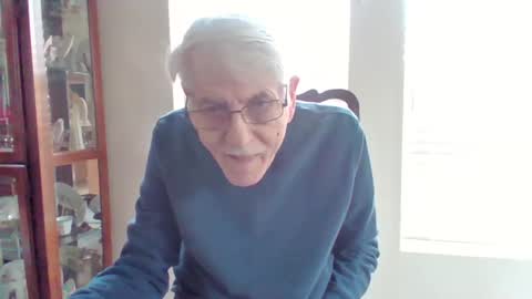 Snapshot of pem1650 chatting on 10-03-25, 07:00 pem1650 online show from 10-03-25, 07:00