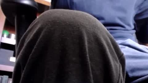 Snapshot of pem1650 chatting on 10-07-25, 06:27 pem1650 online show from 10-07-25, 06:27