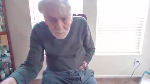 Snapshot of pem1650 chatting on 10-18-25, 04:41 pem1650 online show from 10-18-25, 04:41