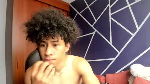 Snapshot of pendragom1224 chatting on 02-23-25, 03:08 Pendragom online show from 02-23-25, 03:08