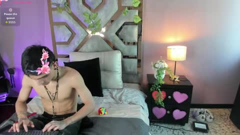 Snapshot of penelope_rave chatting on 05-26-26, 08:05 jazmin y kevin online show from 05-26-26, 08:05