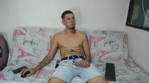 independent model online show from 09-11-25, 05:02