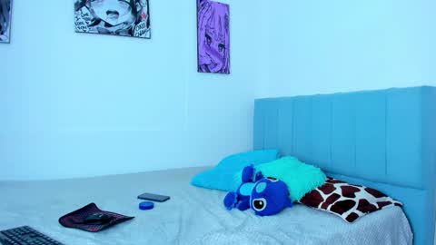 Snapshot of penelopestar_2 chatting on 12-03-25, 03:25 penelope online show from 12-03-25, 03:25