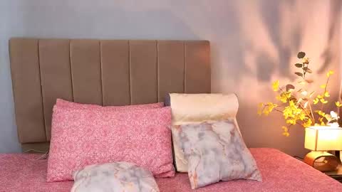 penelophe01 online show from 02-14-26, 06:59