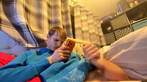 Penguin online show from 12-13-25, 08:47