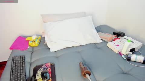 Snapshot of penpu chatting on 03-10-26, 05:18 online show from 03-10-26, 05:18