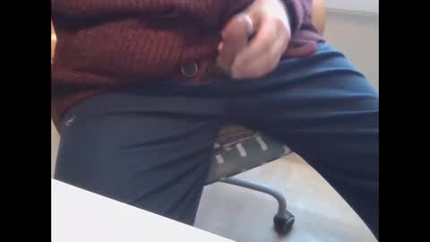 Snapshot of pepelojo chatting on 02-15-25, 09:05 Pepe online show from 02-15-25, 09:05