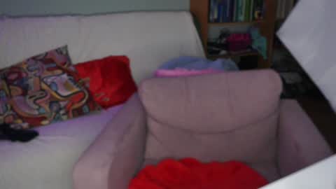 Snapshot of pepperage chatting on 01-28-25, 01:18 Olivia online show from 01-28-25, 01:18