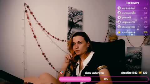 Mia online show from 07-26-26, 06:43