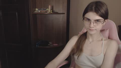 Farida online show from 12-28-24, 02:33