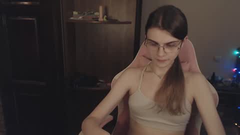 Farida online show from 01-15-25, 01:45