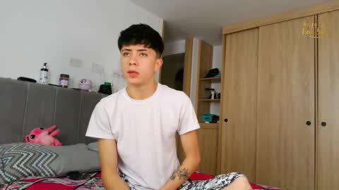 Snapshot of perceo09 chatting on 12-30-24, 04:08 first anal video in bio we are lucy and perceo follow us online show from 12-30-24, 04:08