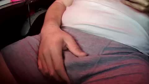 Snapshot of percmaster chatting on 12-01-25, 08:52 tony online show from 12-01-25, 08:52