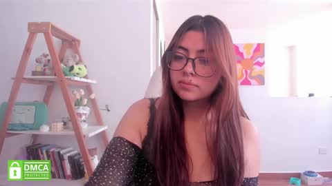 Sarah Ana Banana online show from 09-10-25, 04:07