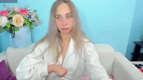 Snapshot of perfectjulia chatting on 05-12-26, 02:03 Julia online show from 05-12-26, 02:03