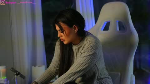 Dee online show from 12-11-24, 08:58