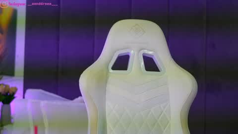 Dee online show from 12-15-25, 05:28