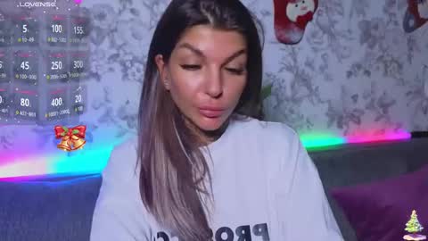 Snapshot of perfecttbaby77n chatting on 12-20-24, 02:16 Anna online show from 12-20-24, 02:16