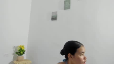 Snapshot of perla_mistc chatting on 03-29-26, 04:51 Perla mistc online show from 03-29-26, 04:51