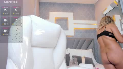 PERLA  online show from 12-12-24, 02:26