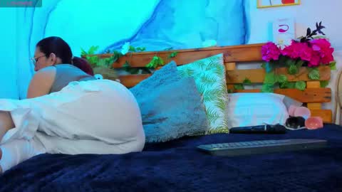 Snapshot of perlafranco chatting on 09-12-25, 08:47 Perla Franco online show from 09-12-25, 08:47