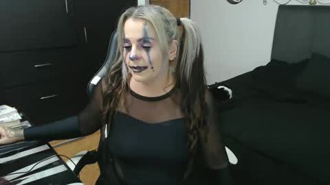 goloza online show from 10-31-25, 03:40