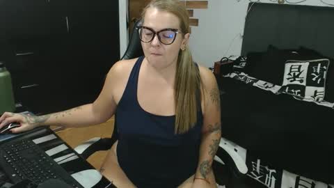 goloza online show from 05-12-26, 02:52