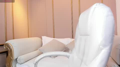 Snapshot of perlapreciosa chatting on 10-18-25, 04:04 PerlaPreciosa online show from 10-18-25, 04:04