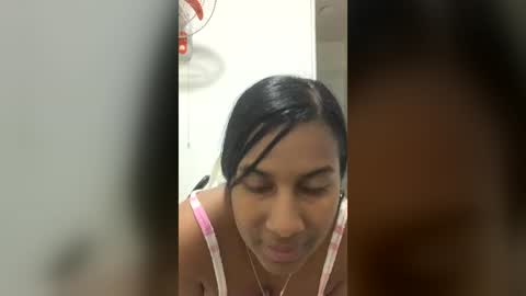 perlas208531 online show from 07-05-26, 01:45
