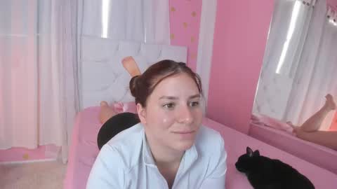 Marie online show from 09-12-25, 09:59